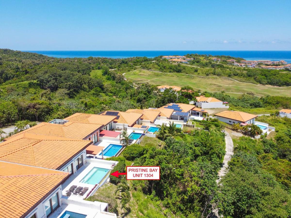 Pristine Bay Villa 1304 With Large Pool - 3 Bedroom Condo French Harbour エクステリア 写真